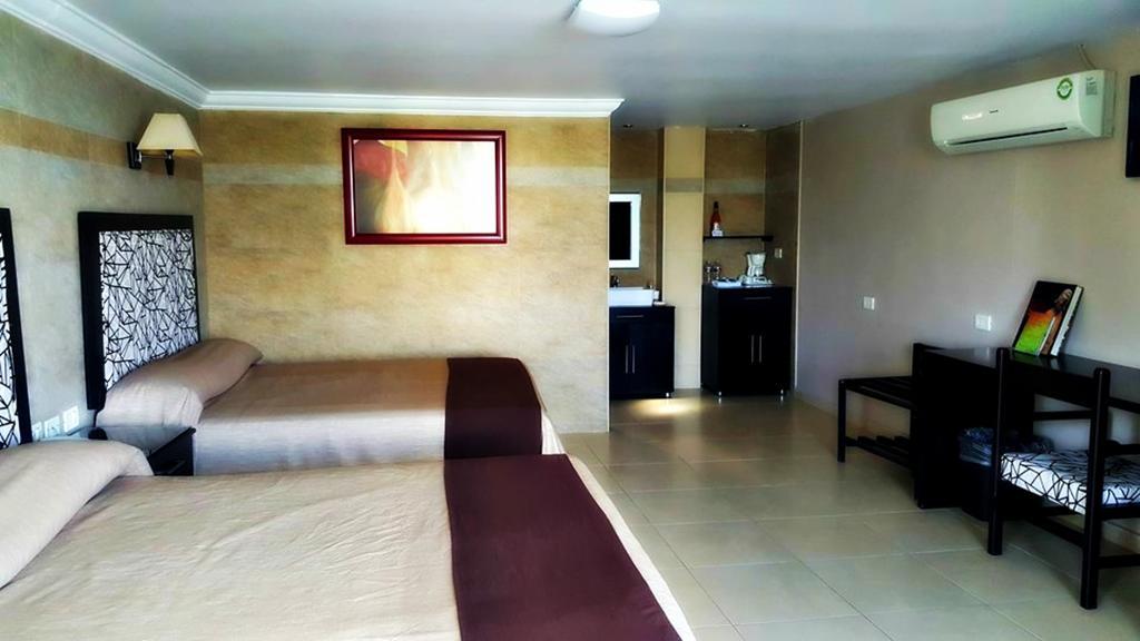Hotel Graham فيلاهيرموسا المظهر الخارجي الصورة