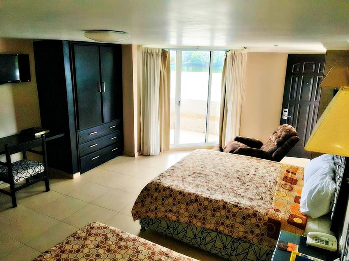 Hotel Graham فيلاهيرموسا المظهر الخارجي الصورة