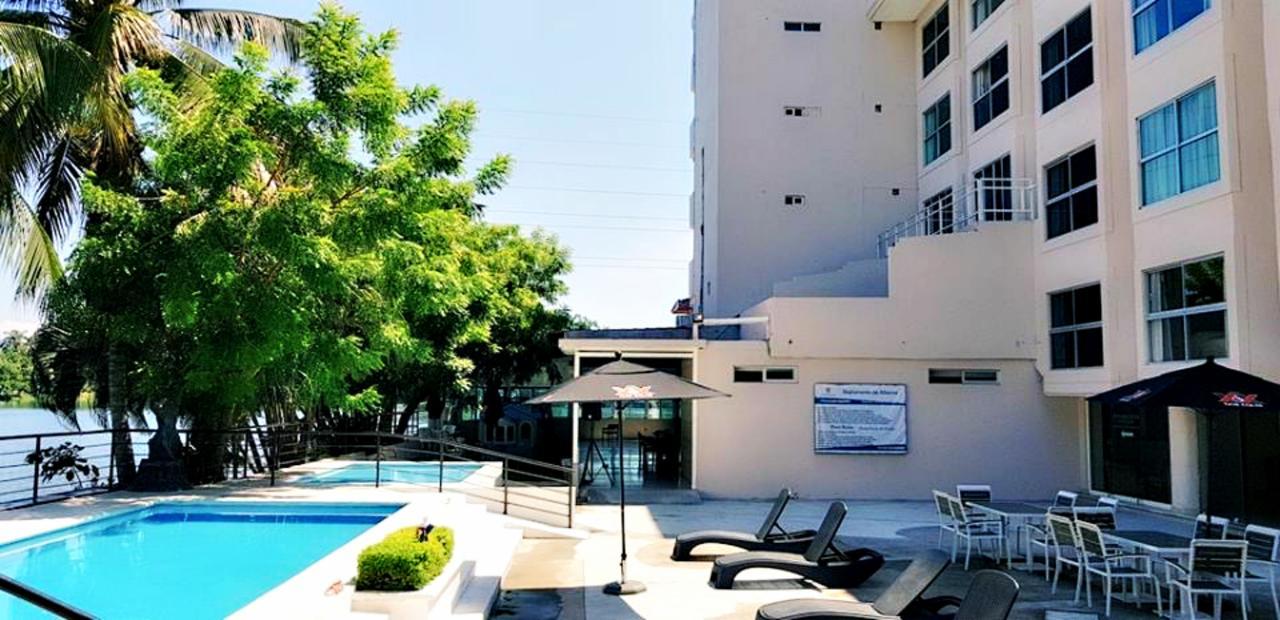 Hotel Graham فيلاهيرموسا المظهر الخارجي الصورة