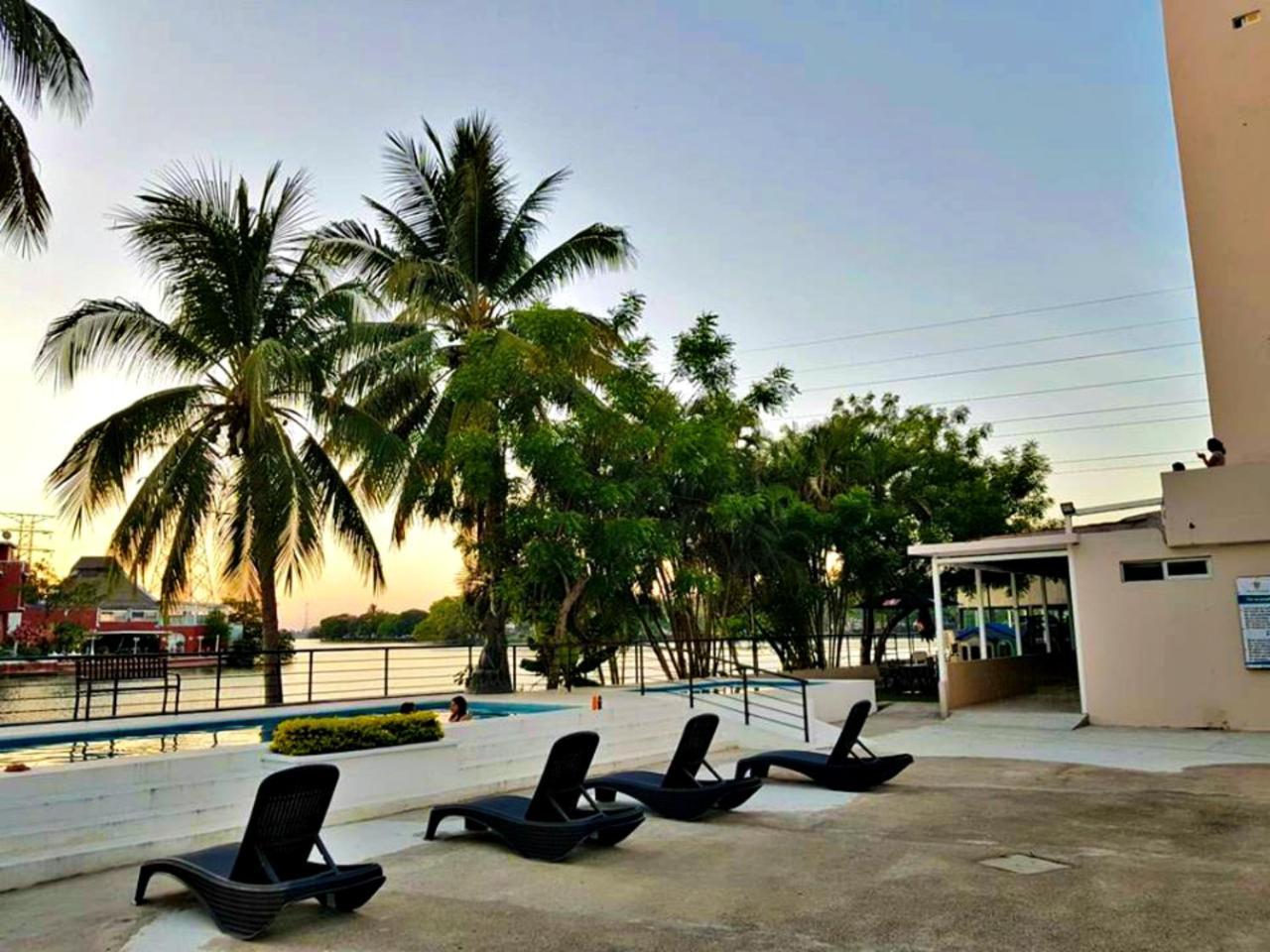 Hotel Graham فيلاهيرموسا المظهر الخارجي الصورة